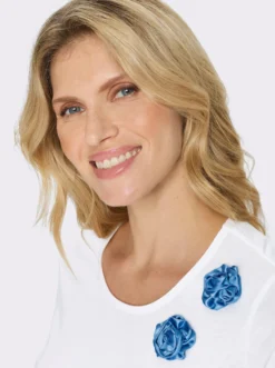 Kurzarmshirt mit kontrastfarbigen 3D-Blüten