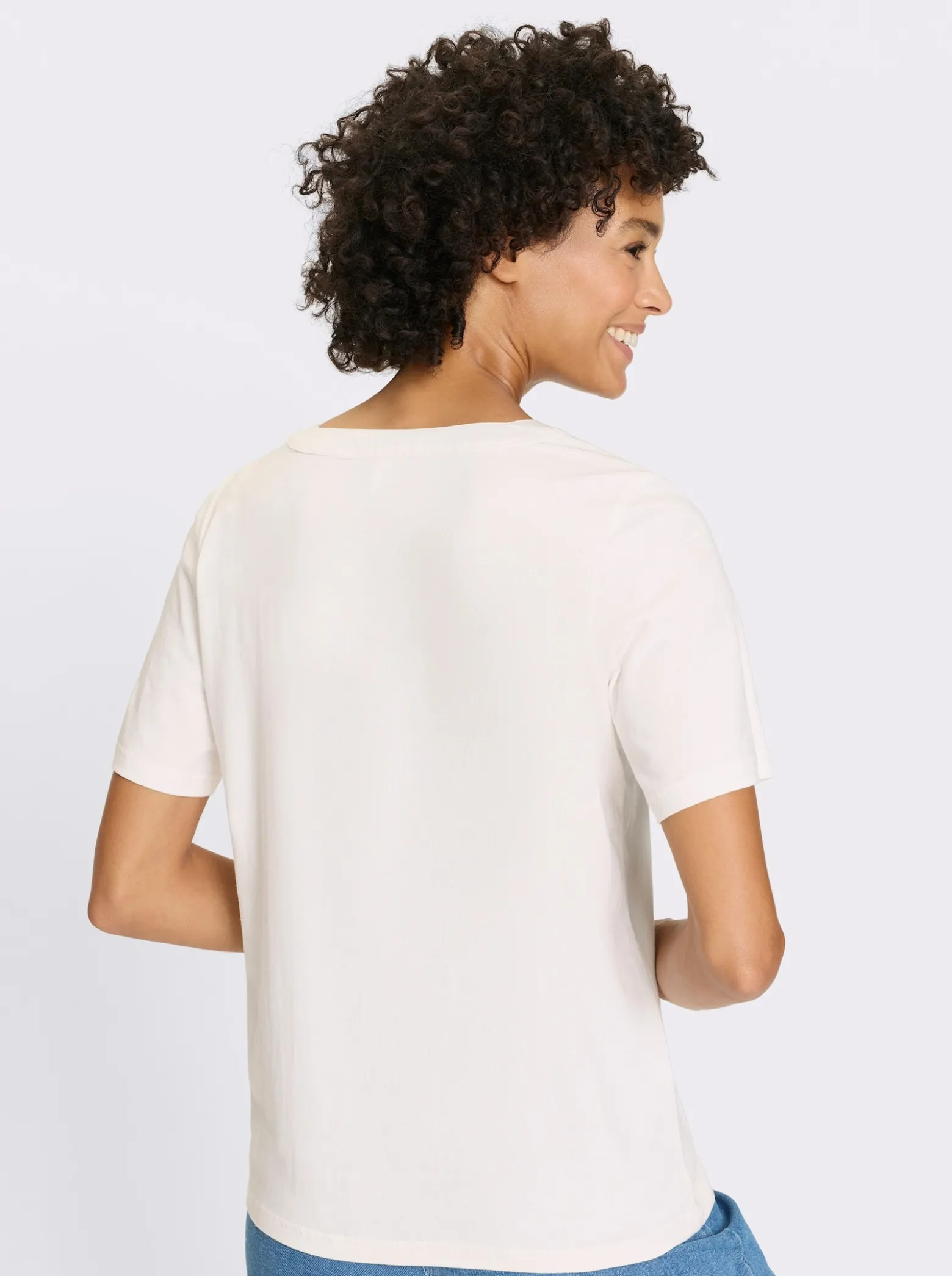 Kurzarmshirt mit Kontrastknöpfen