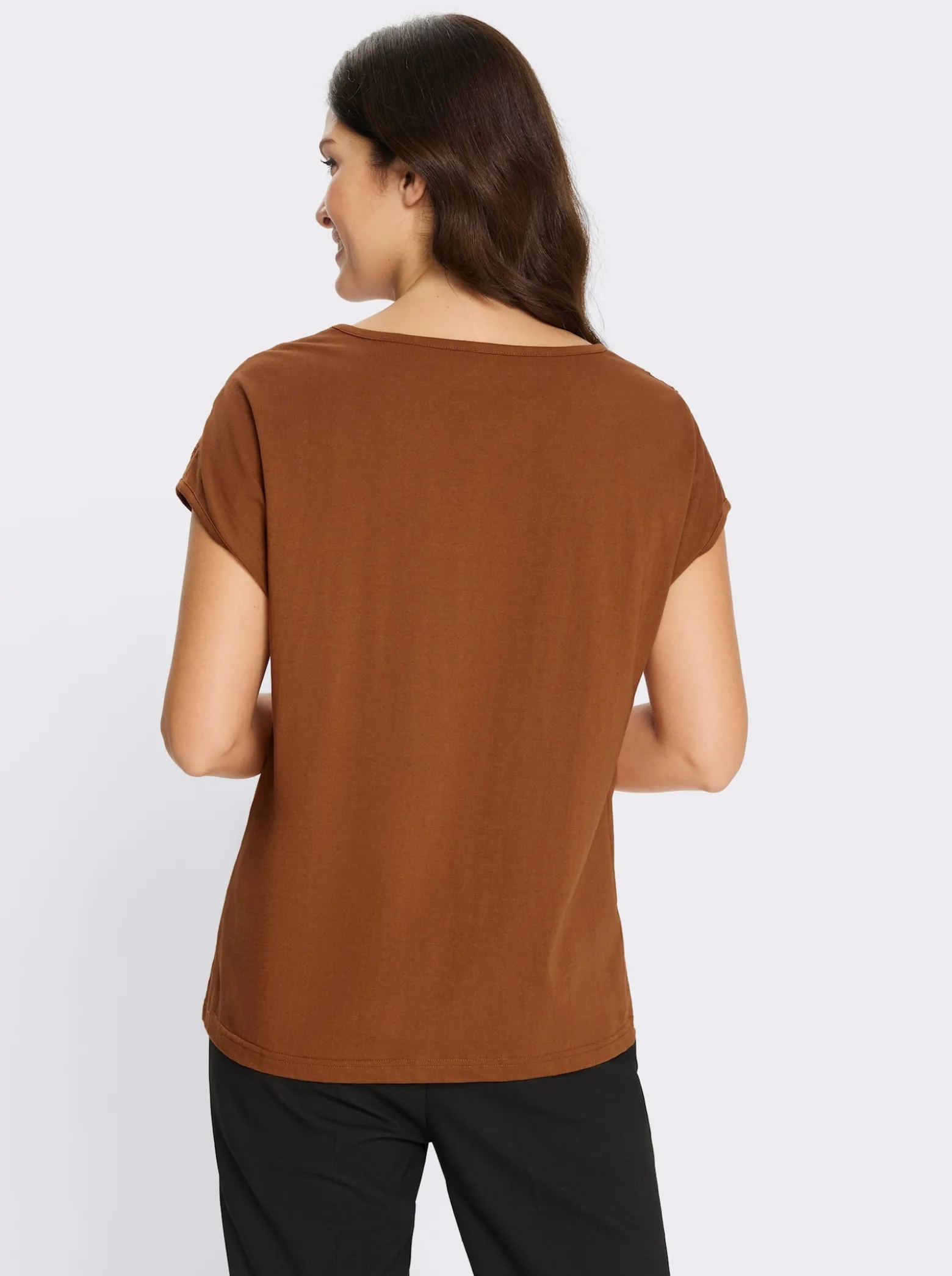 Kurzarmshirt mit Lochstickerei-Einsatz