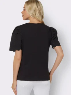 Kurzarmshirt mit Lochstickerei