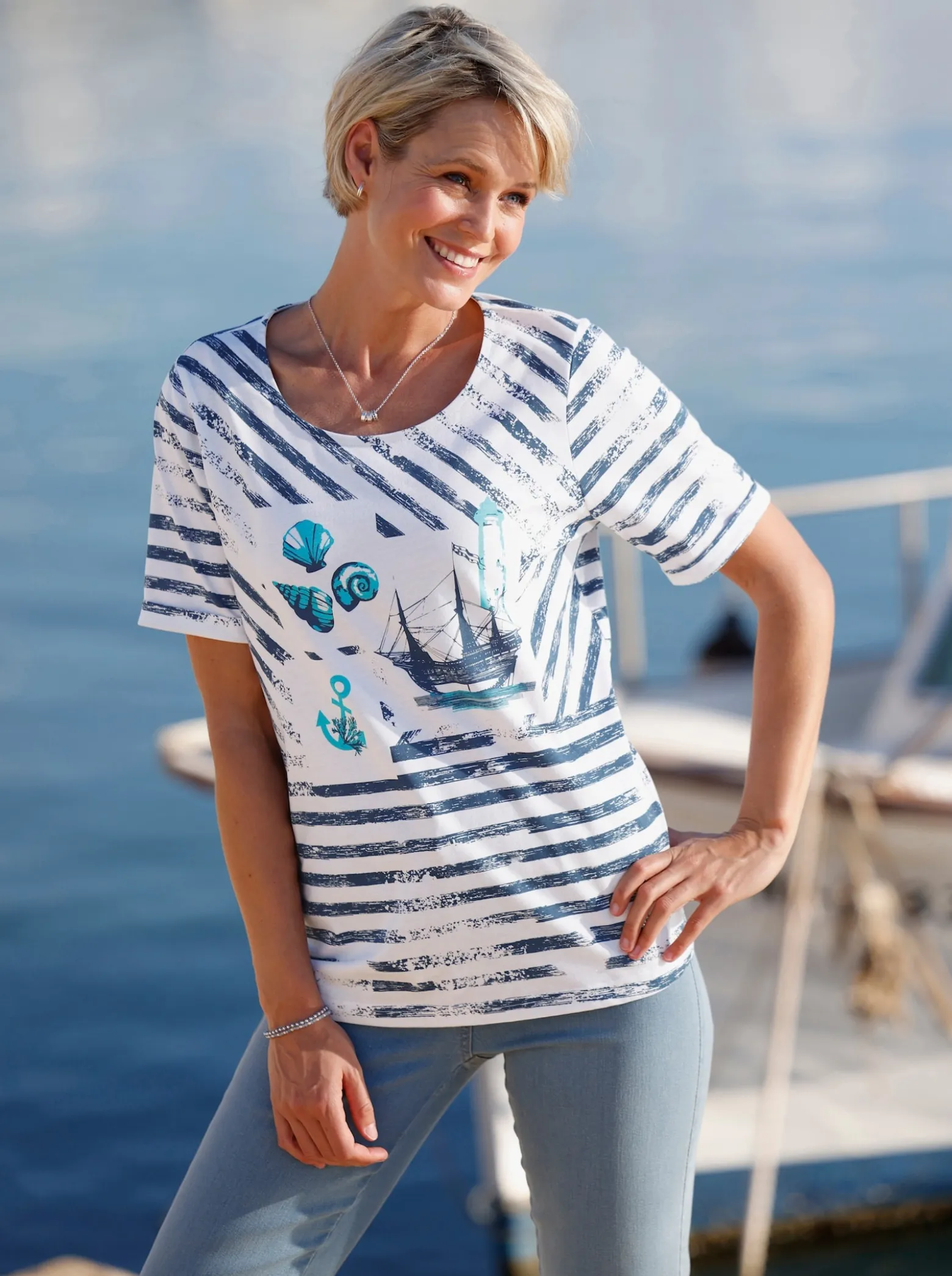 Kurzarmshirt mit maritimem Druck