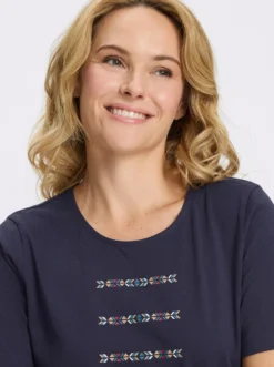 Kurzarmshirt mit platziertem Druck