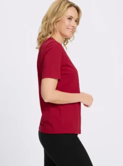 Kurzarmshirt mit platziertem Druck