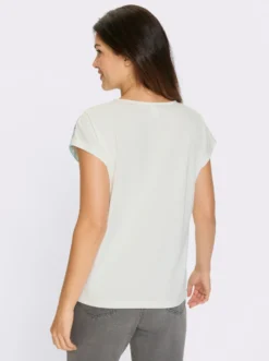 Kurzarmshirt mit platziertem Ethno-Druck