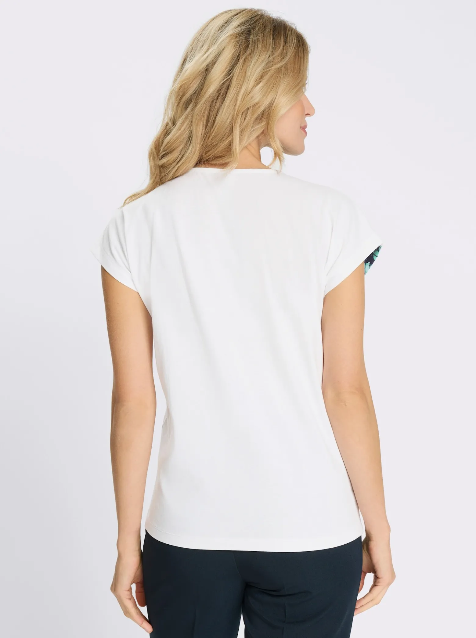 Kurzarmshirt mit platziertem Druck