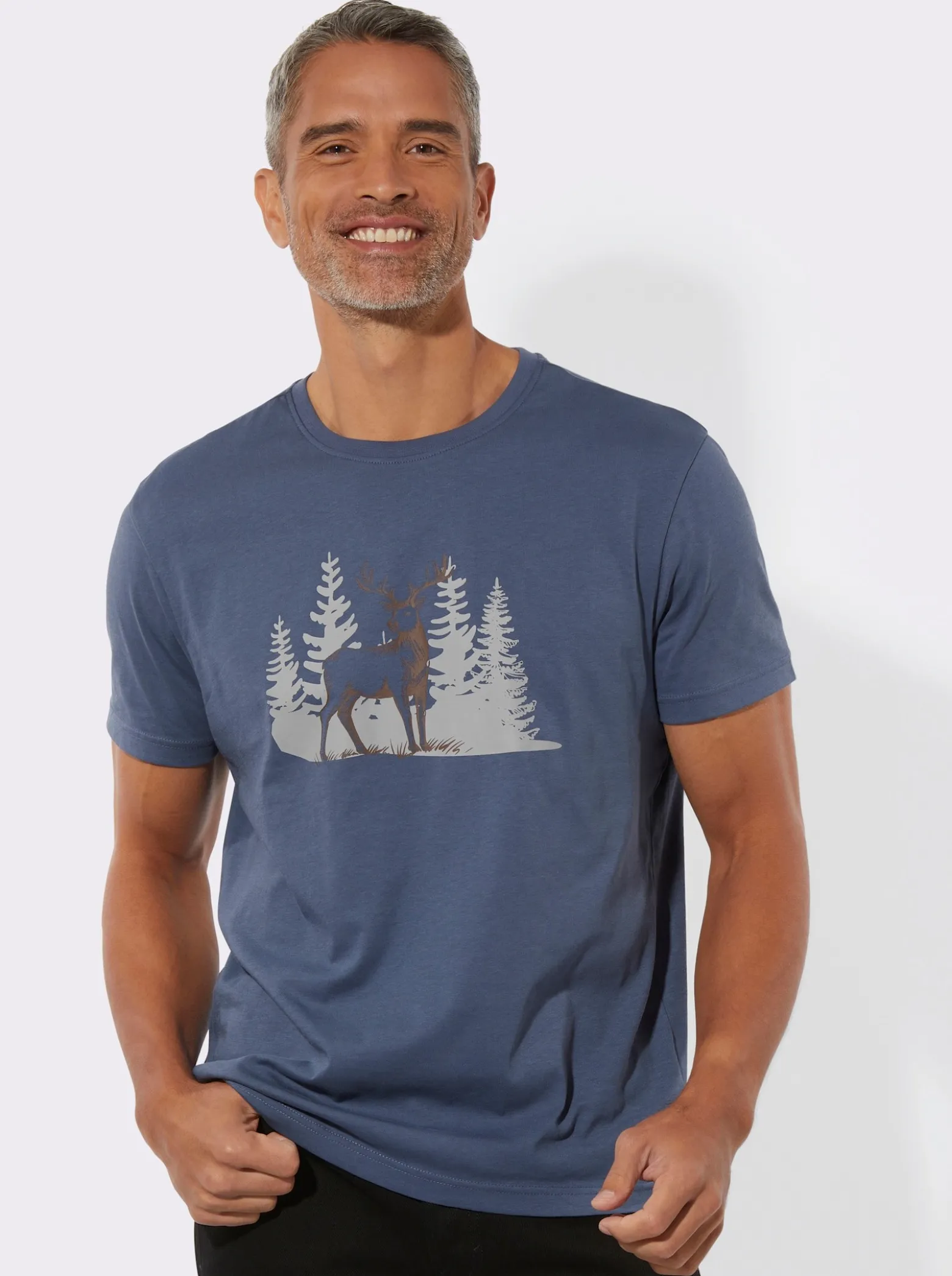 Kurzarmshirt mit platziertem Hirsch-Druck