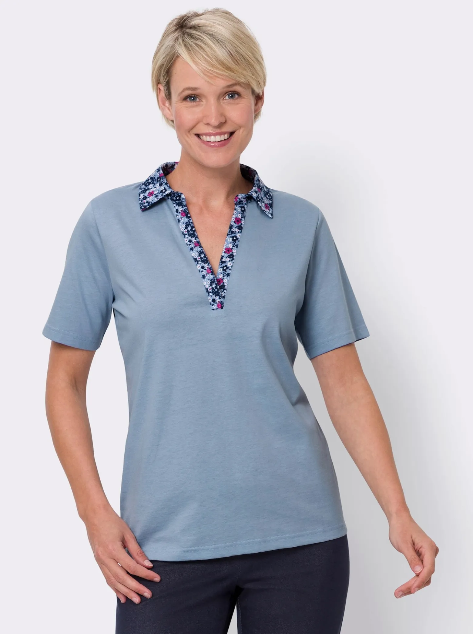 Kurzarmshirt mit Polokragen