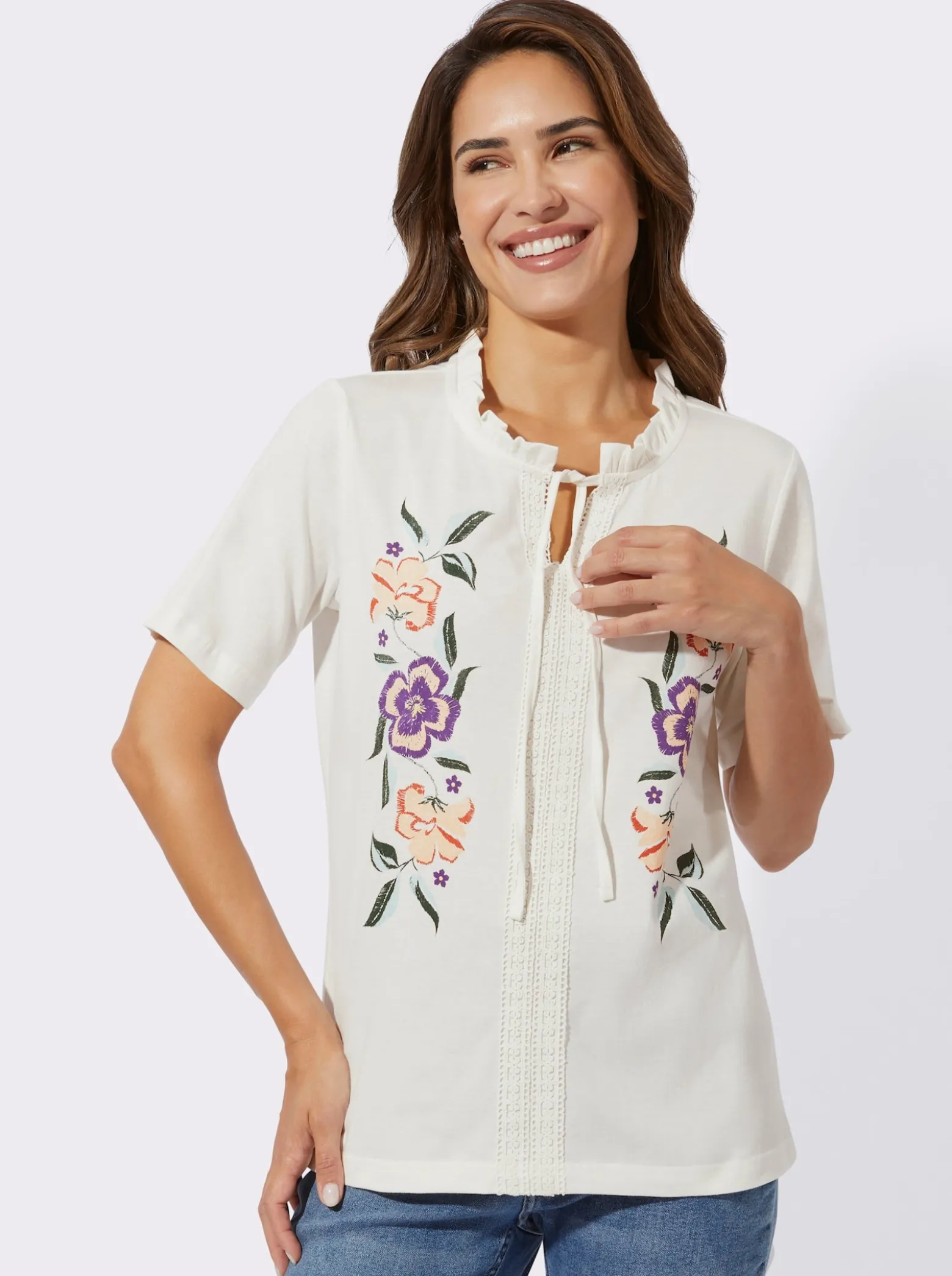 Kurzarmshirt mit Rüschen