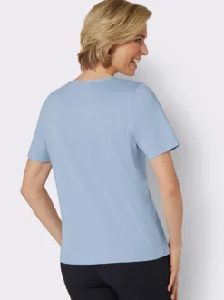 Kurzarmshirt mit Satin-Paspel am Ausschnitt
