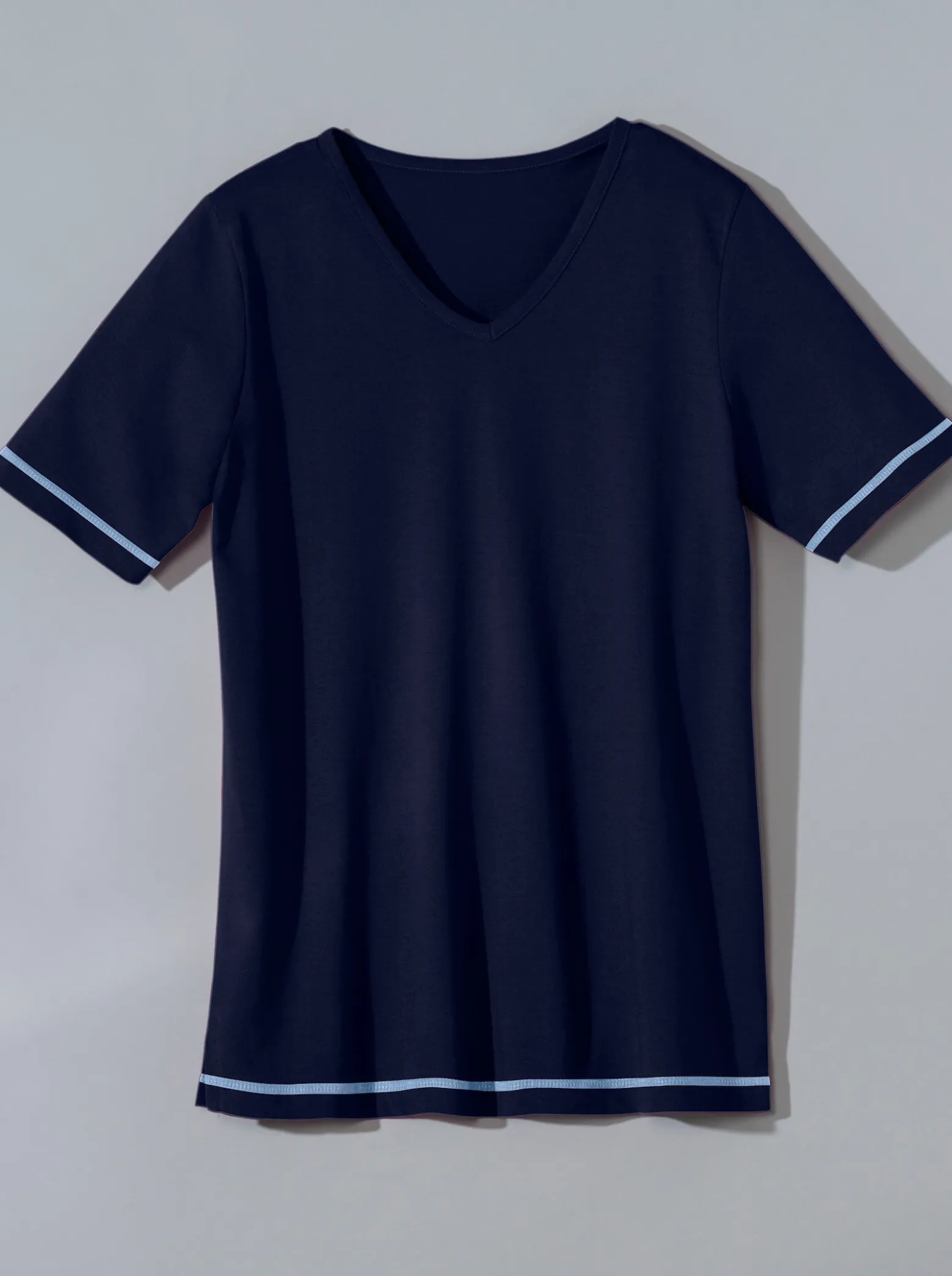 Kurzarmshirt mit Seitenschlitzen