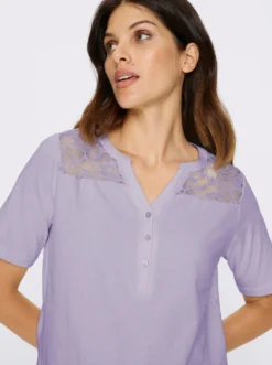 Kurzarmshirt mit Spitzen-Einsatz