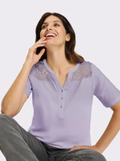 Kurzarmshirt mit Spitzen-Einsatz