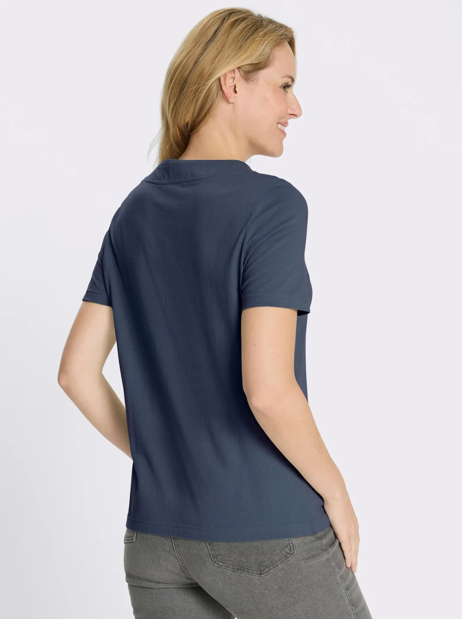 Kurzarmshirt mit Tunnelzug am Ausschnitt