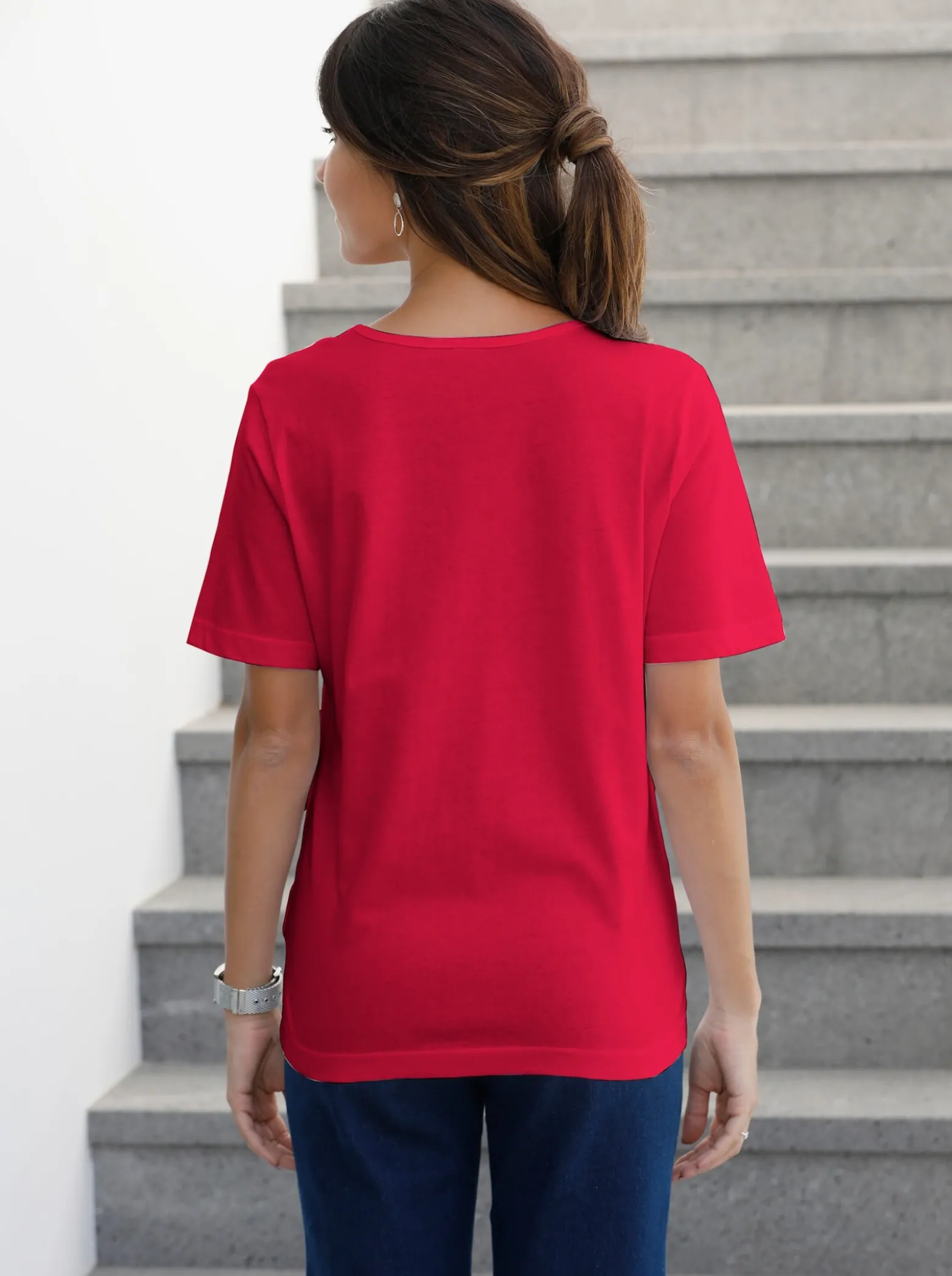 Kurzarmshirt mit V-Ausschnitt