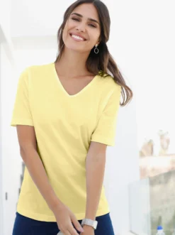 Kurzarmshirt mit V-Ausschnitt