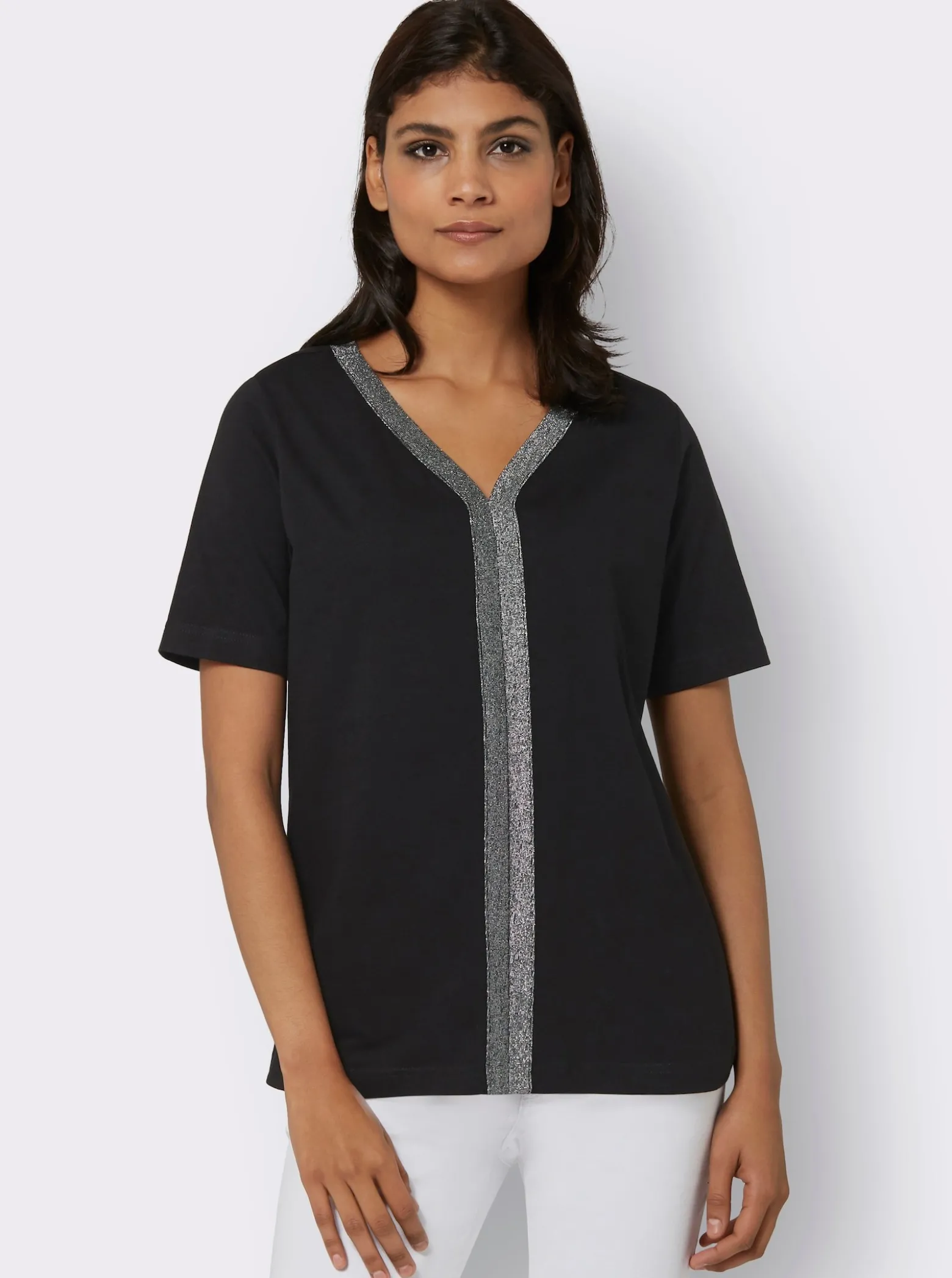 Kurzarmshirt mit Zierband