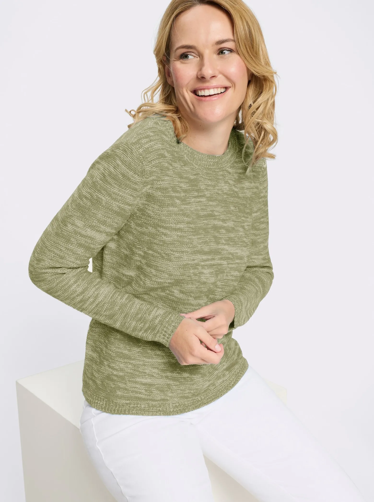 Langarm-Pullover aus Melange-Strick
