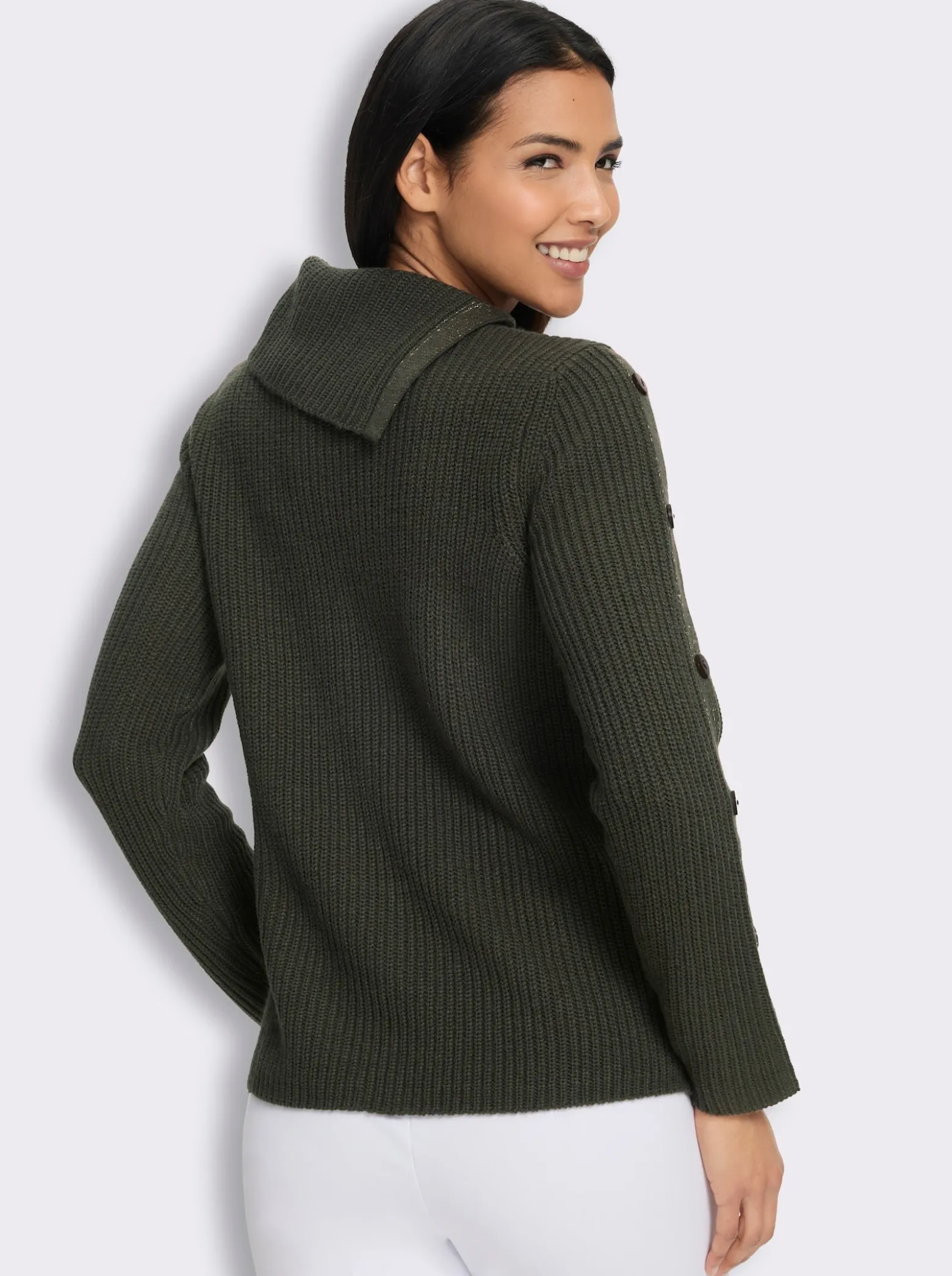 Langarm-Pullover mit asymmetrischem Kragen