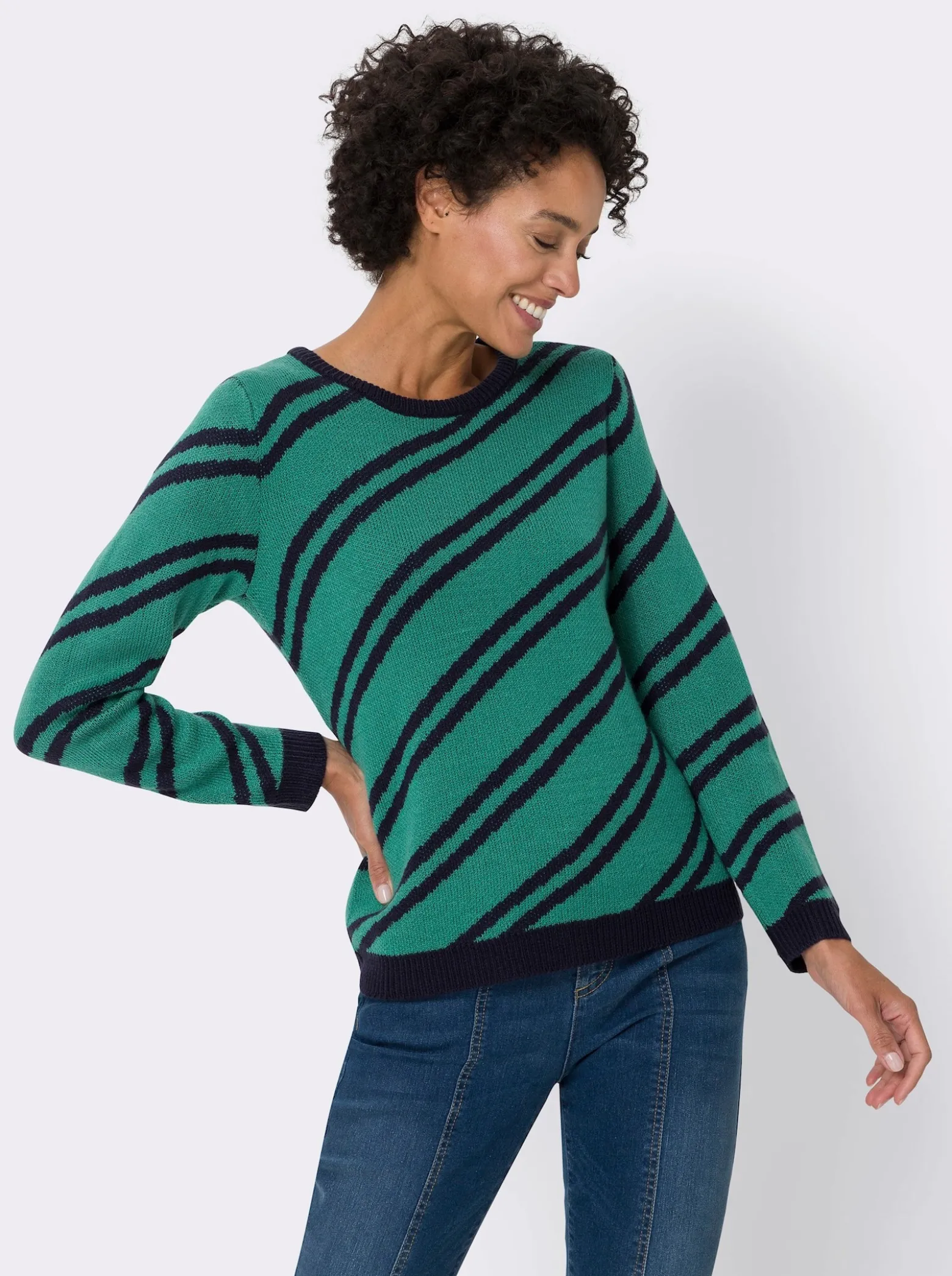 Langarm-Pullover mit diagonalen Streifen