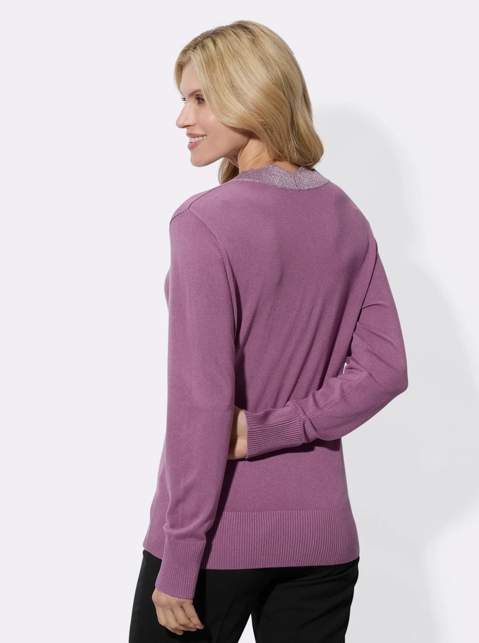 Langarm-Pullover mit Glanzgarn-Effekten