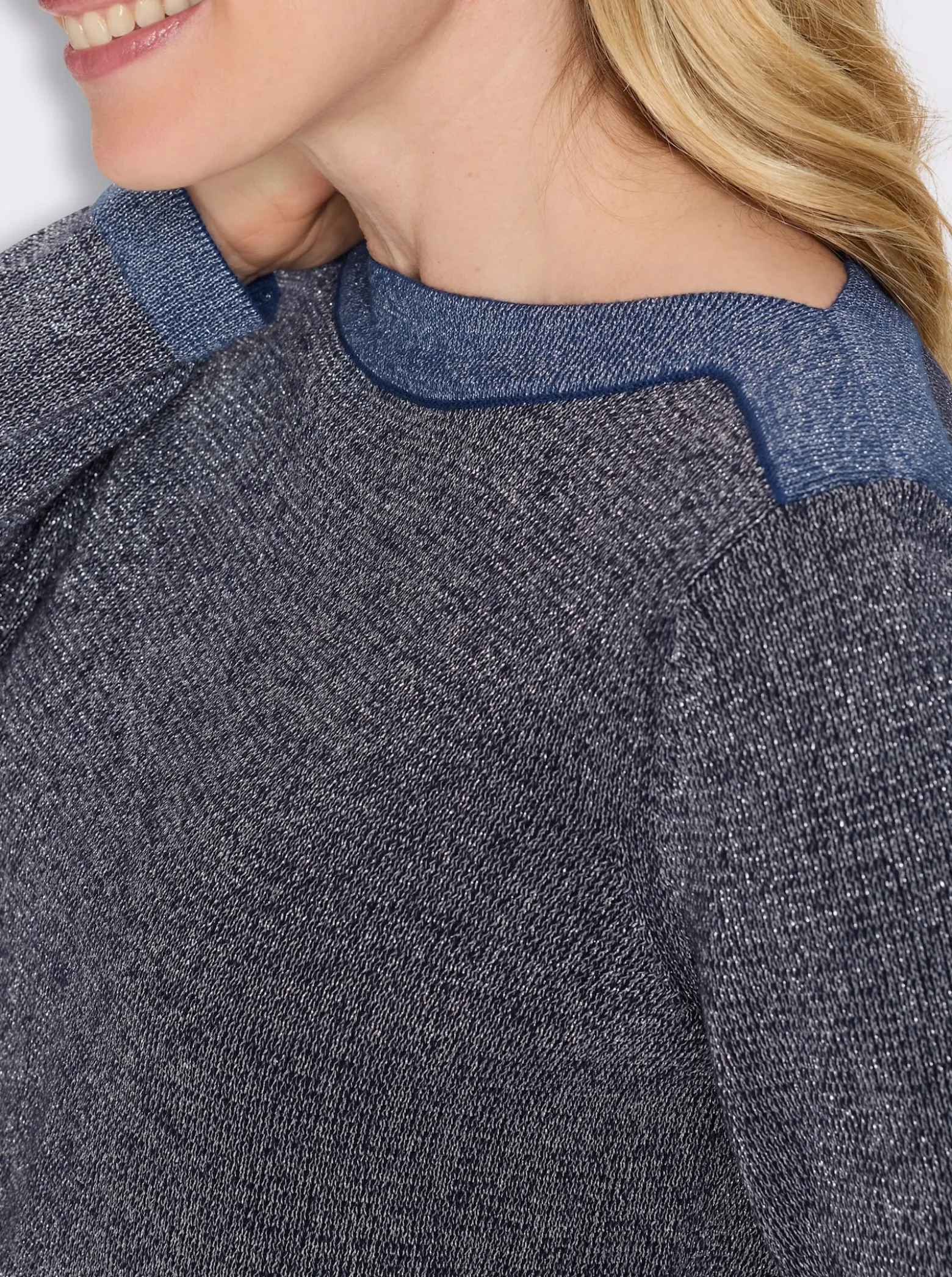 Langarm-Pullover mit glänzenden Garnen