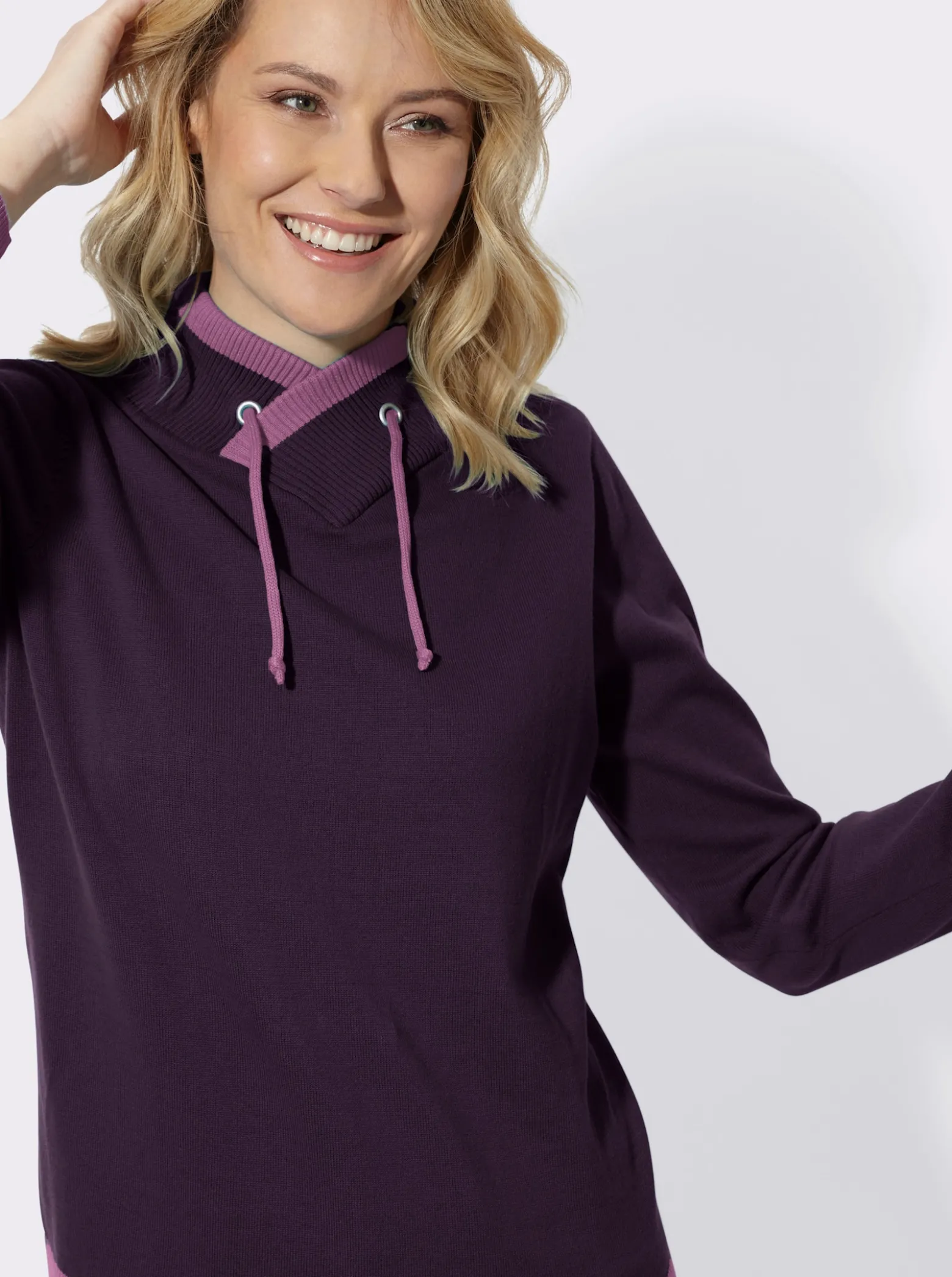 Langarm-Pullover mit kontrastfarbigen Bündchen