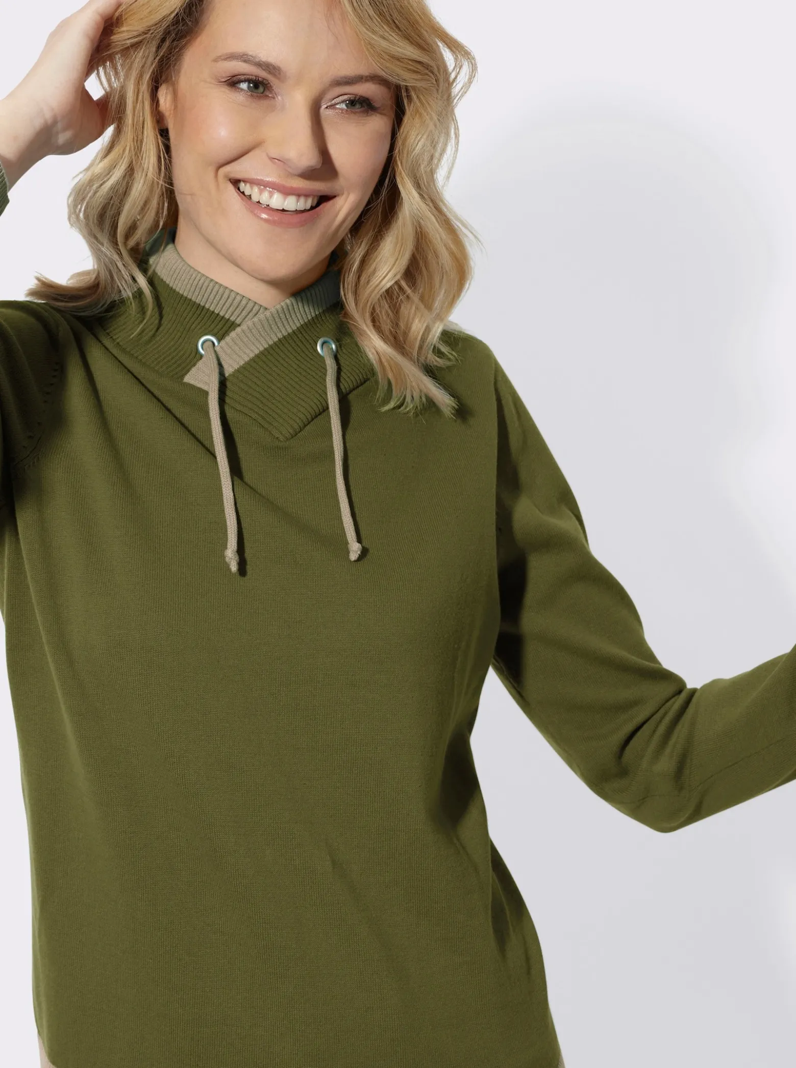 Langarm-Pullover mit kontrastfarbigen Bündchen