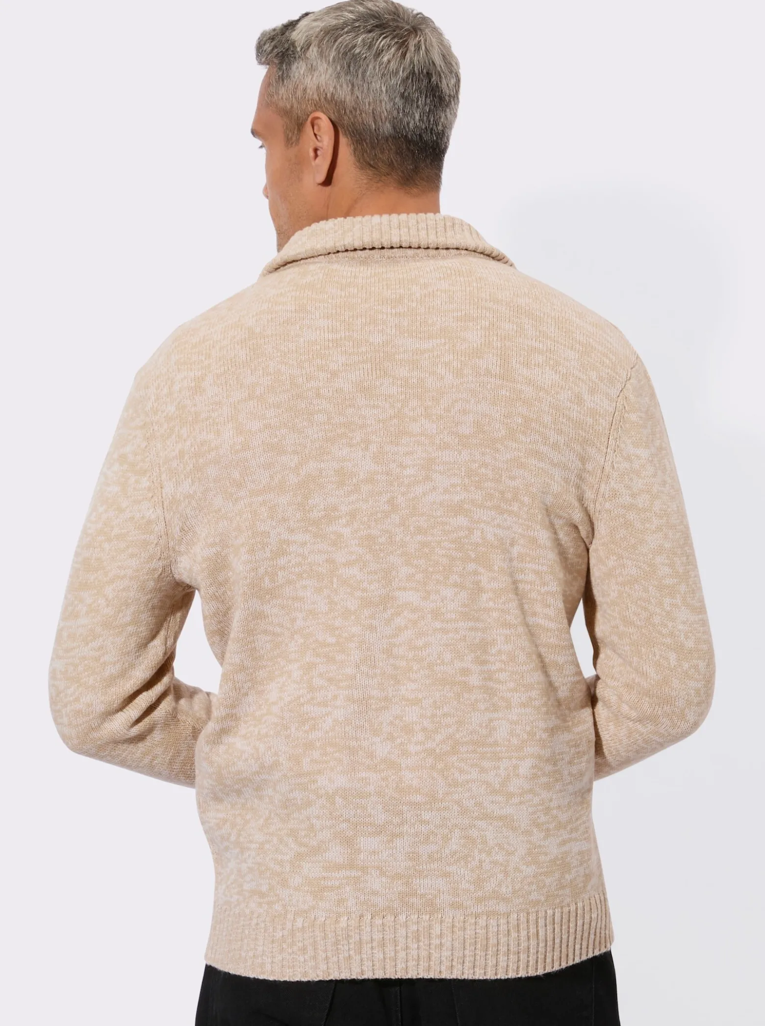 Langarm-Pullover mit platziertem Zopfmuster