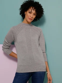 Langarm-Pullover mit Rippeinsätzen