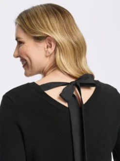 Langarm-Pullover mit Satinschleife im Rückteil