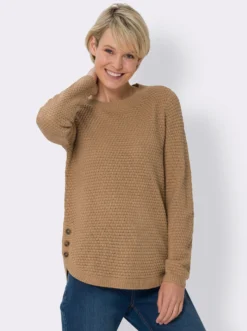 Langarm-Pullover mit Zierknöpfen am Saum