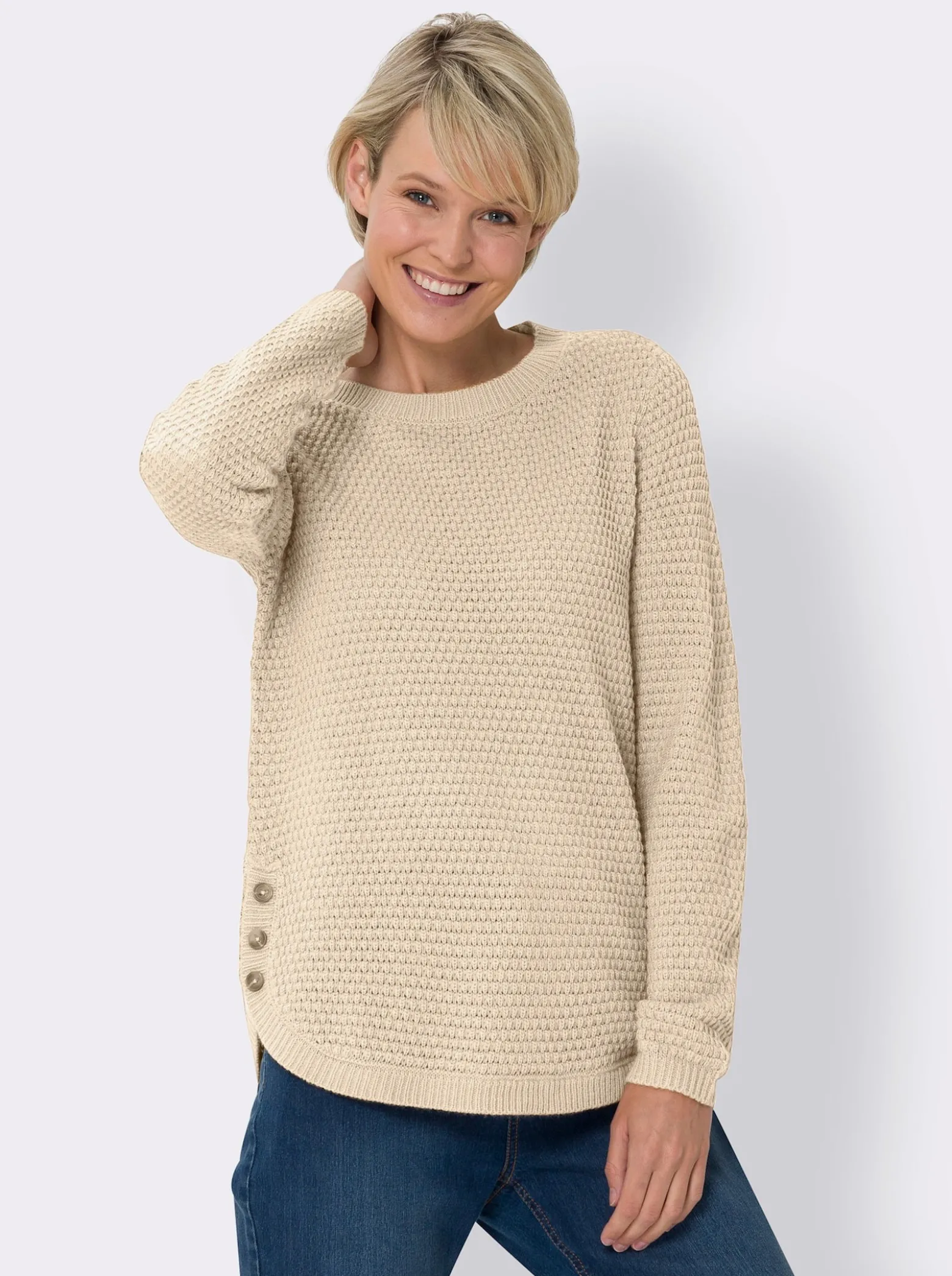 Langarm-Pullover mit Zierknöpfen am Saum