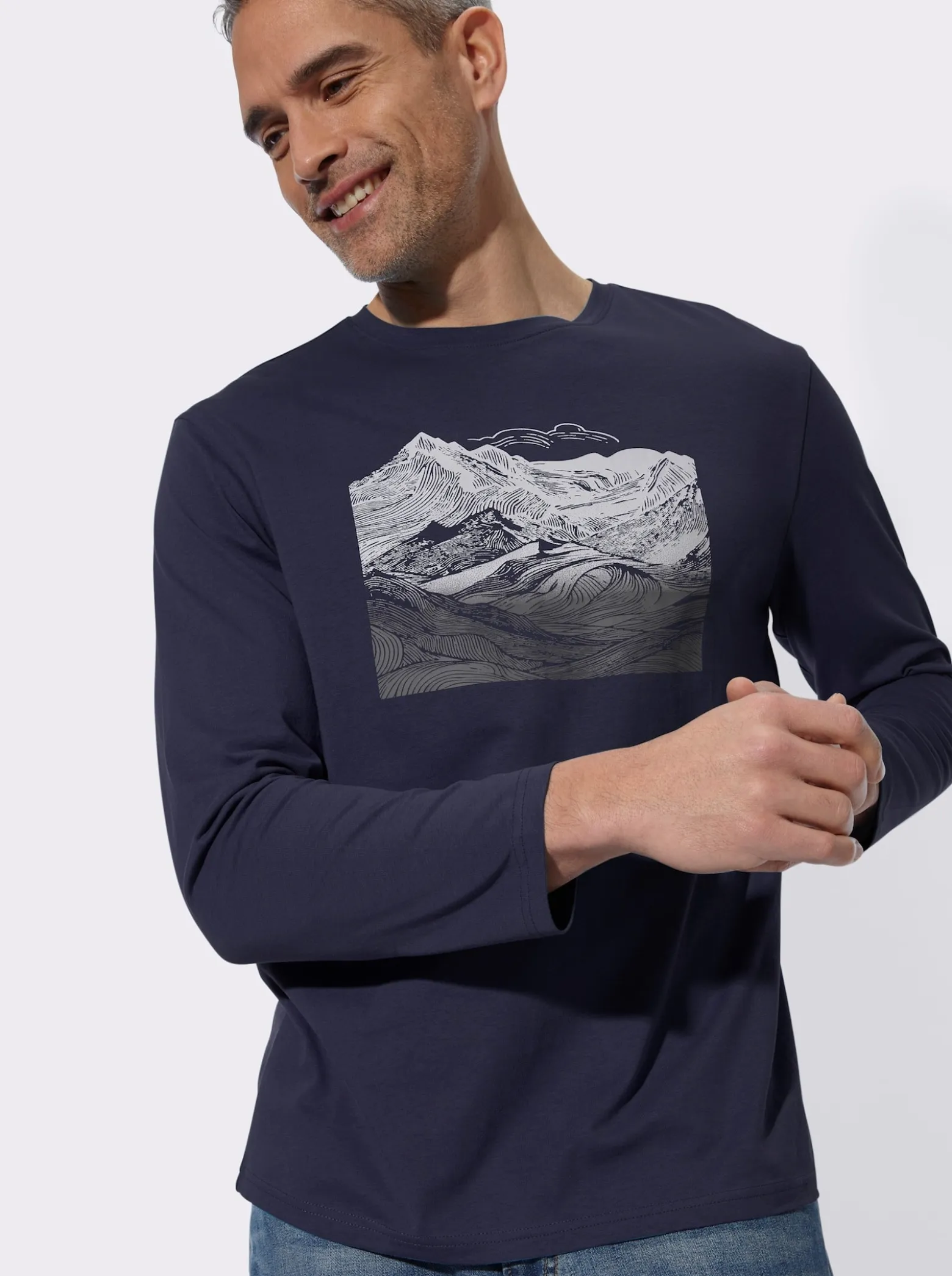 Langarmshirt mit Gebirgs-Druckmotiv