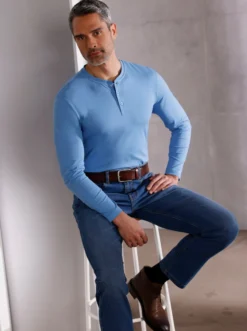 Langarmshirt mit Knopfleiste