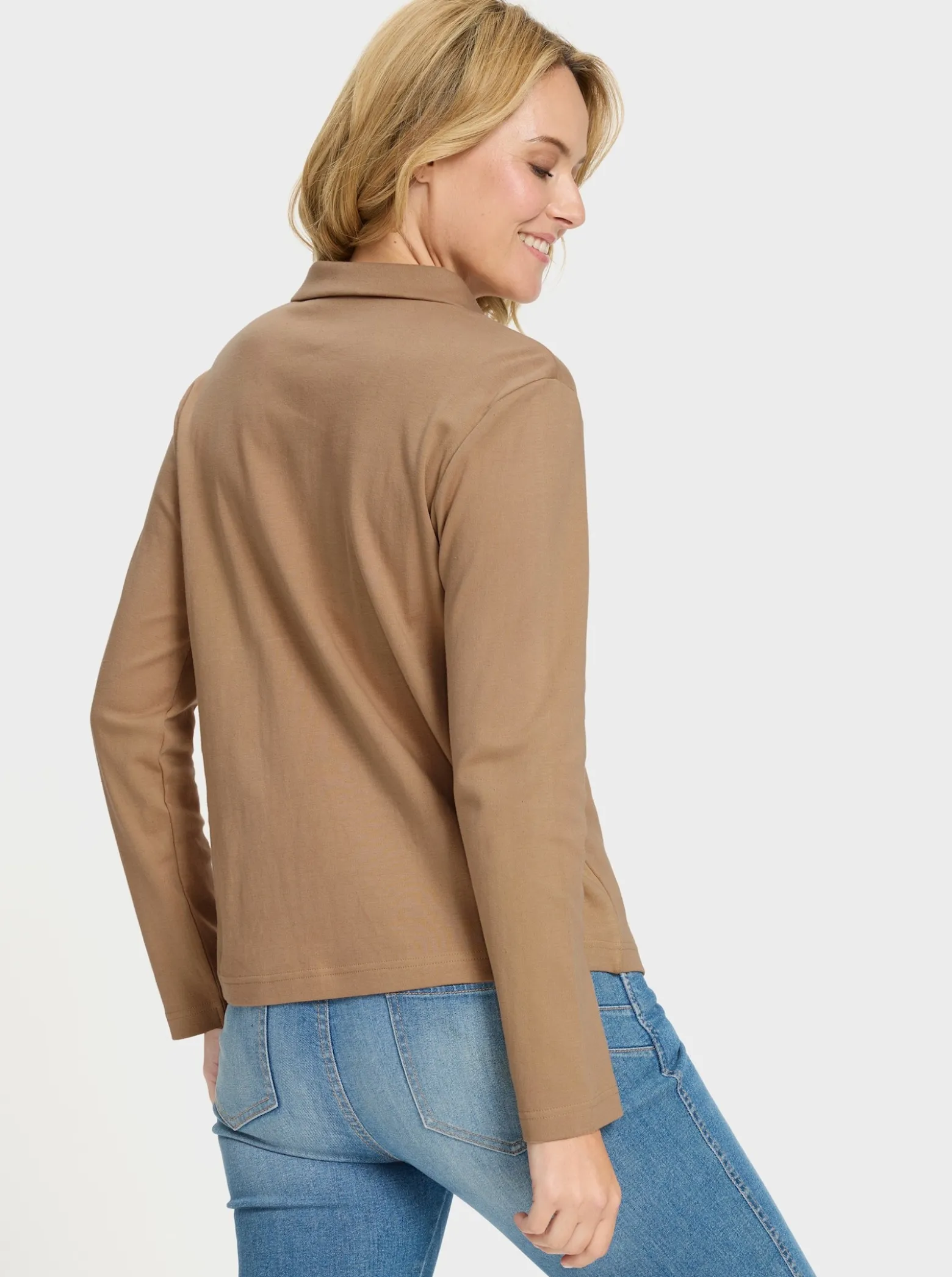 Langarmshirt mit Knöpfen in Horn-Optik