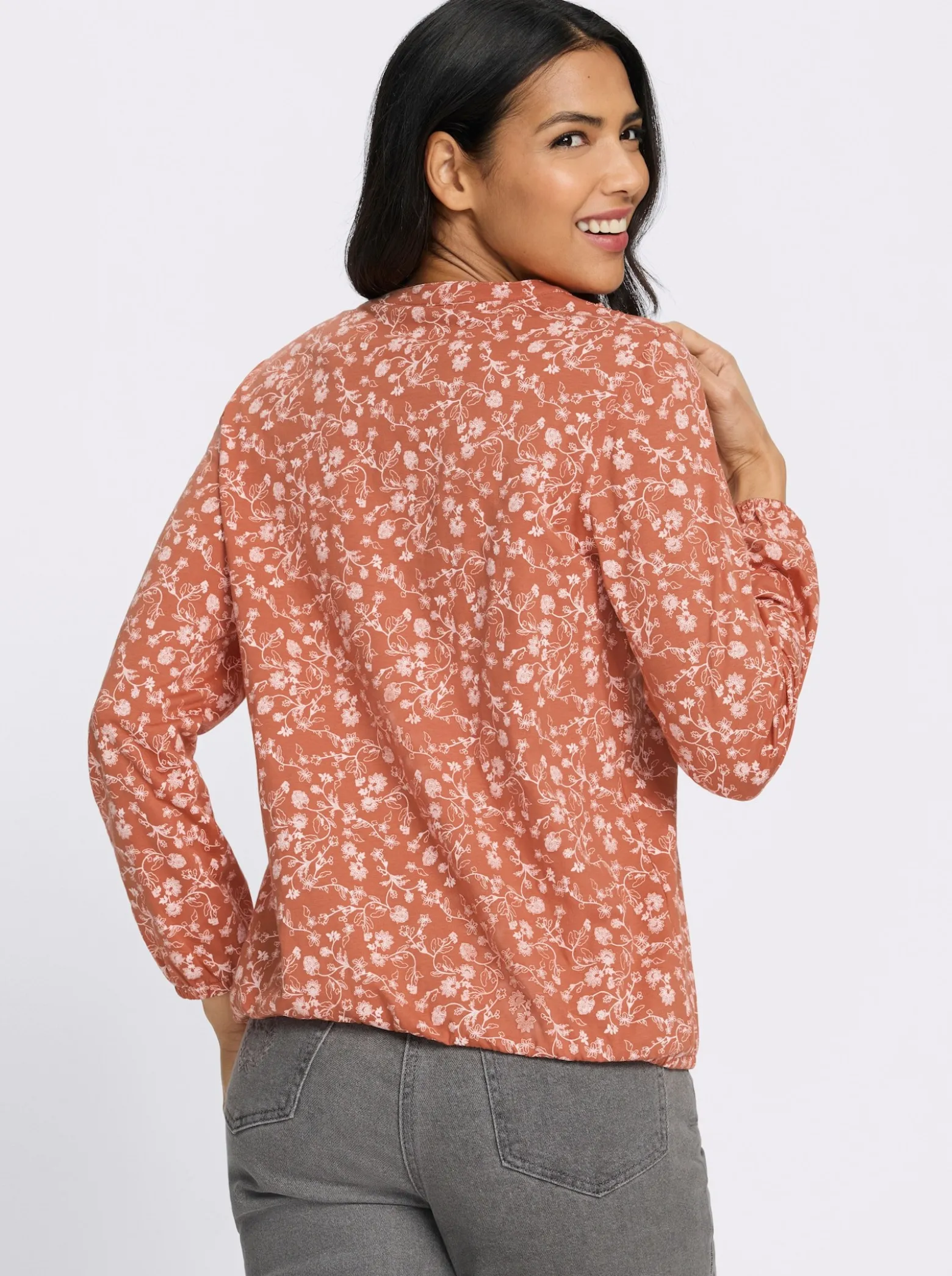 Langarmshirt mit Rüschen am Ausschnitt