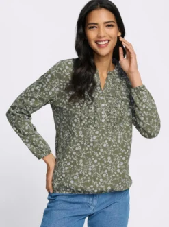 Langarmshirt mit Rüschen am Ausschnitt