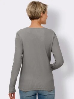 Langarmshirt mit Zierknopfleiste