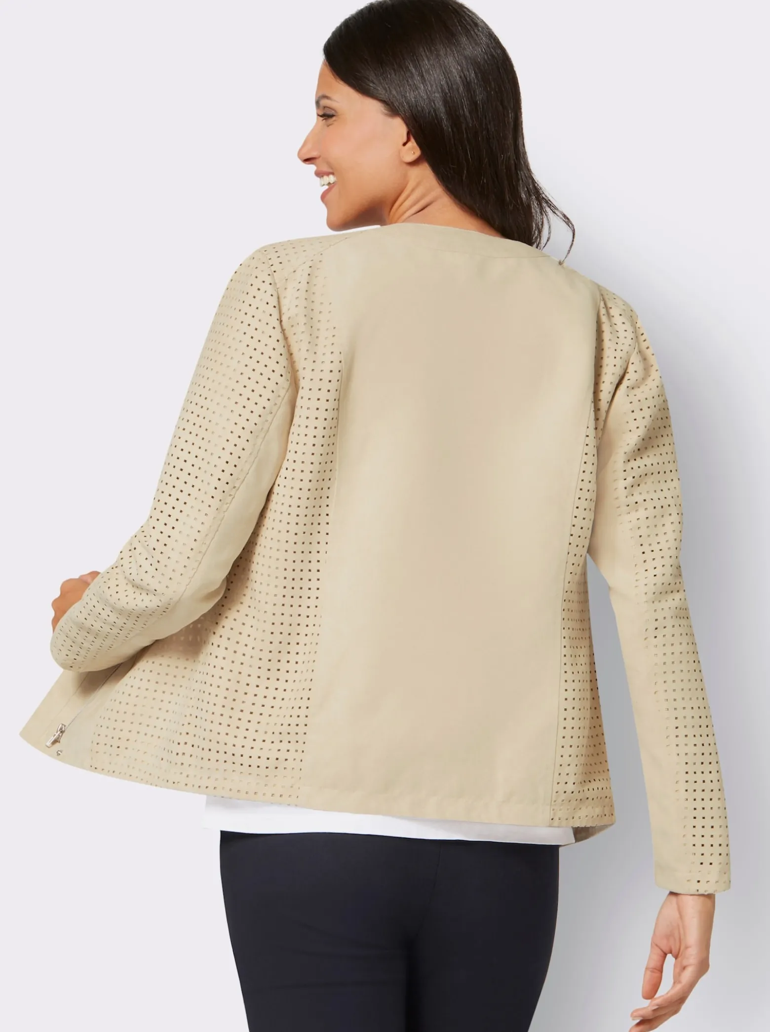 Lederimitatjacke mit Lasercut-Muster