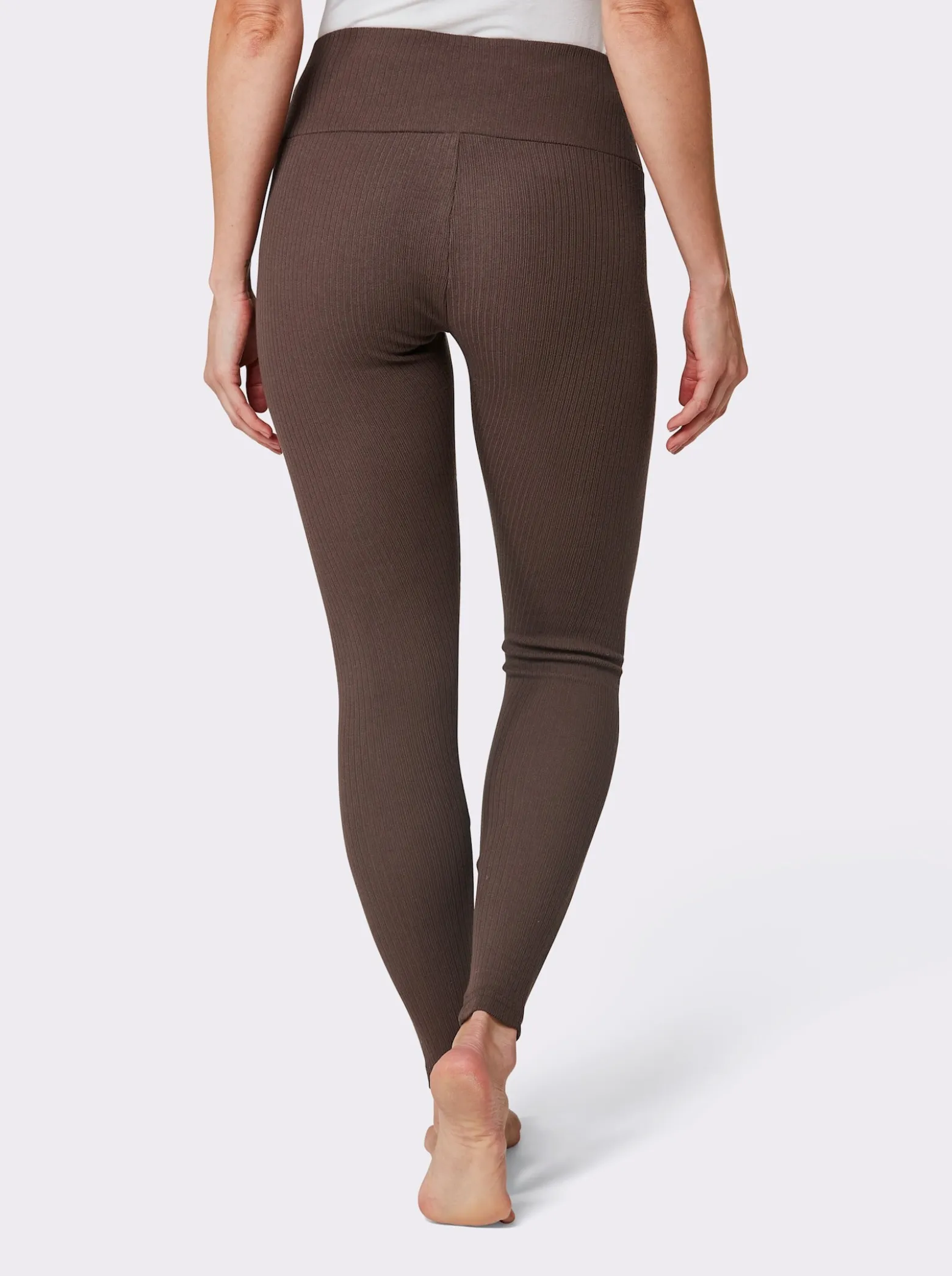 Leggings hinten höher geschnitten