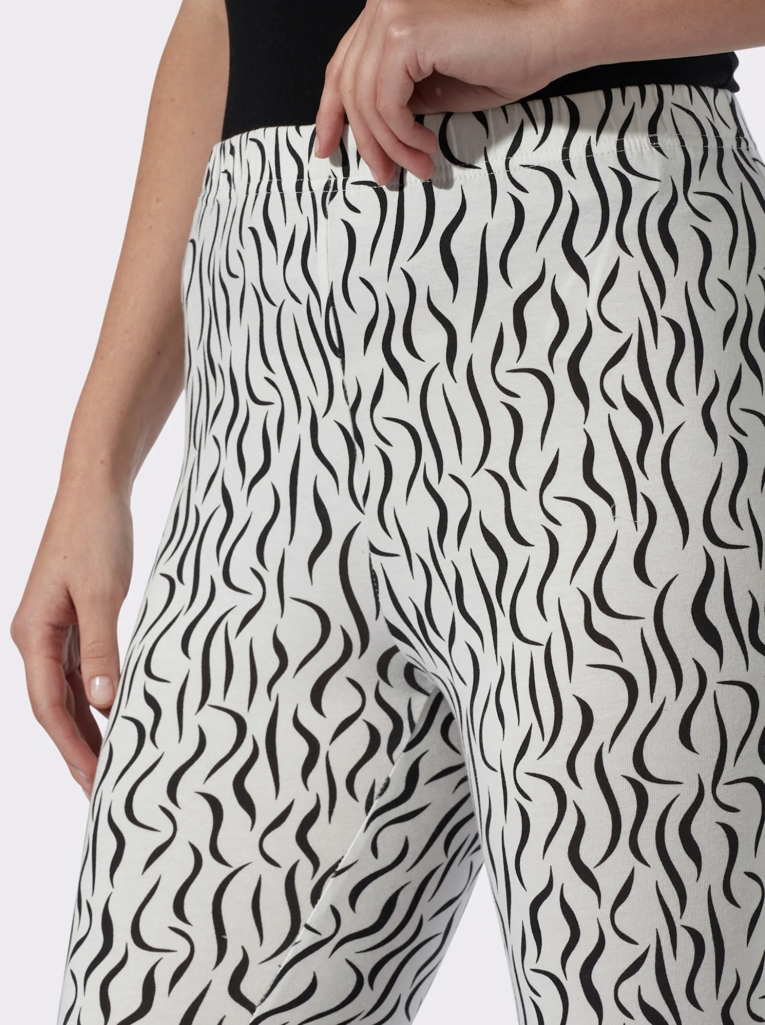 Leggings in verschiedenen Animal-Dessins