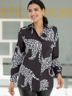 Longbluse im Animal-Dessin
