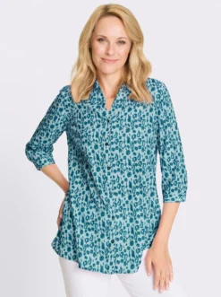 Longbluse im Leo-Muster