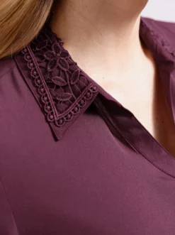 Longbluse mit Spitzenbesatz