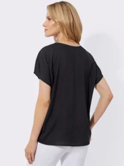 Longbluse mit Zierkette am Ausschnitt