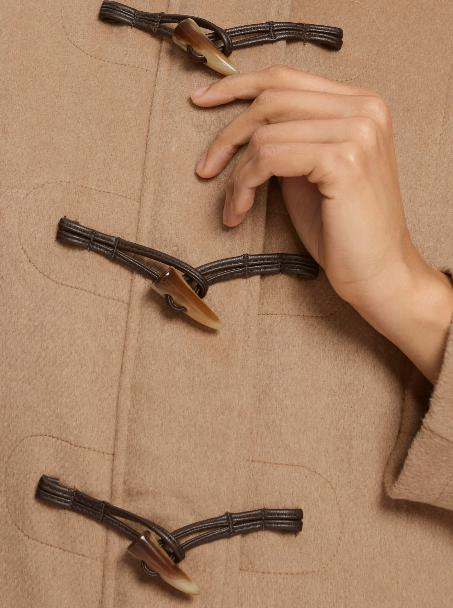 Longjacke mit Knebelknöpfen