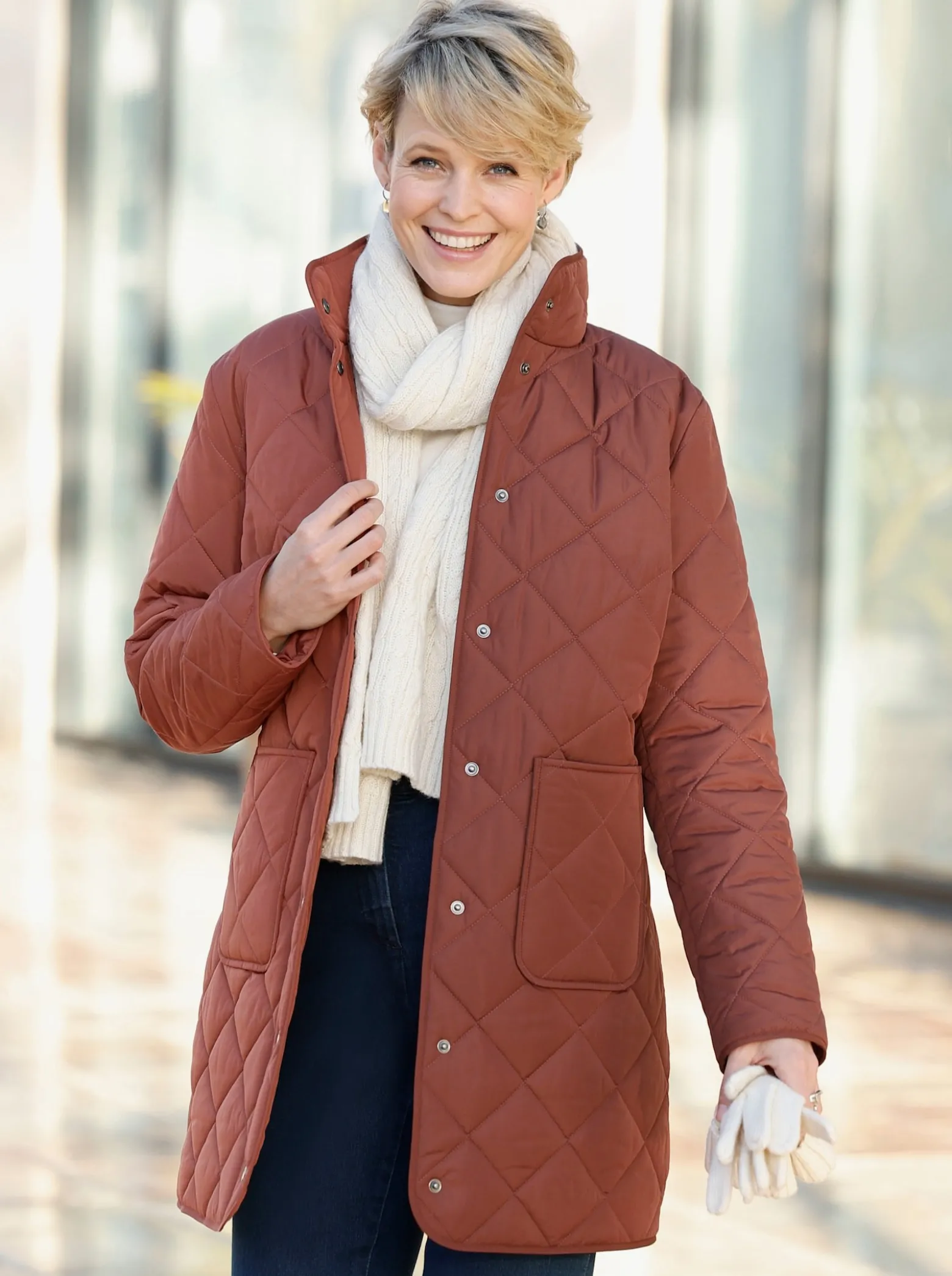 Longjacke mit quadratischem Steppmuster