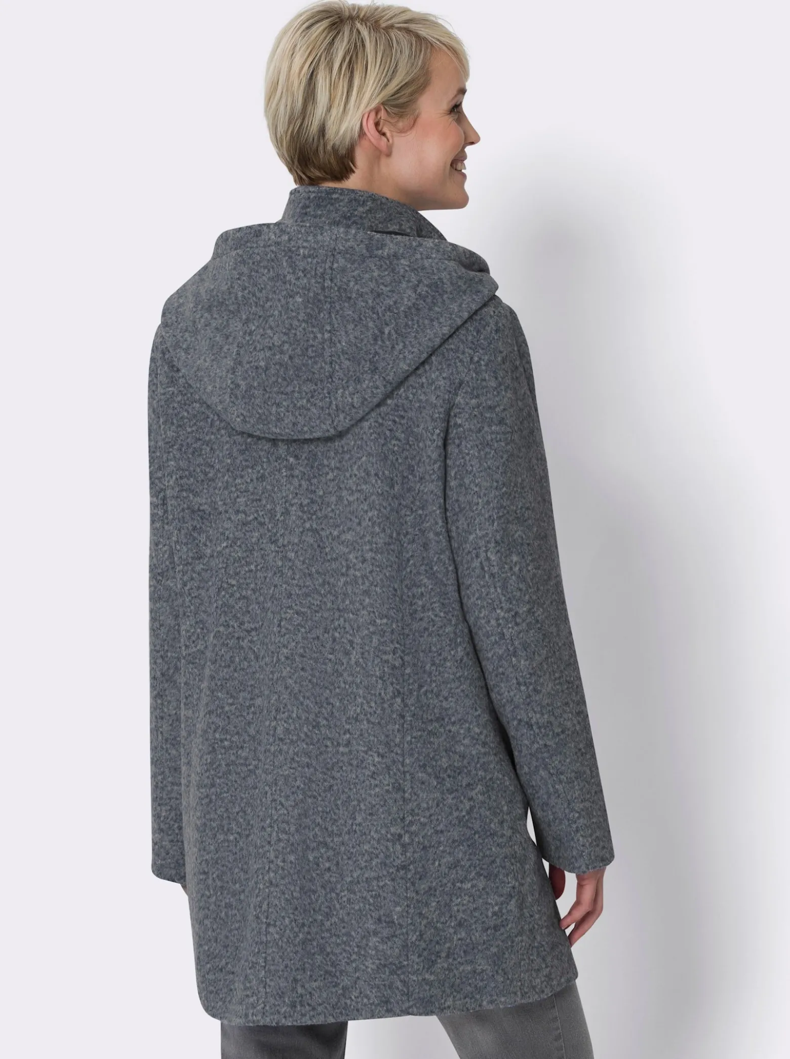Longjacke mit weitenverstellbarer Kapuze