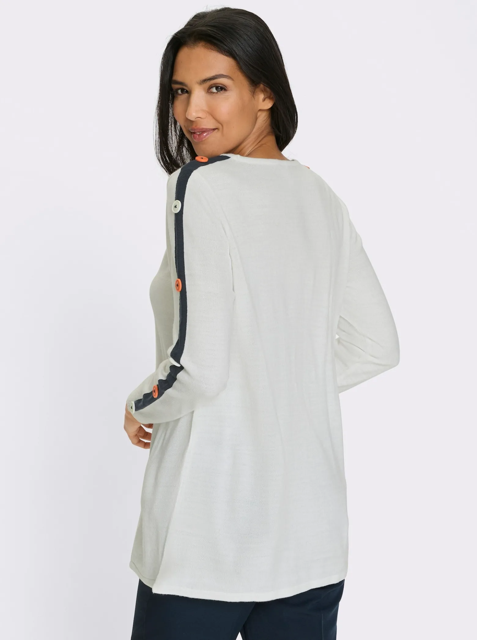 Longpullover mit kontrastfarbenen Streifen