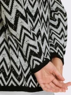 Longpullover mit Zickzack- und Ajour-Muster